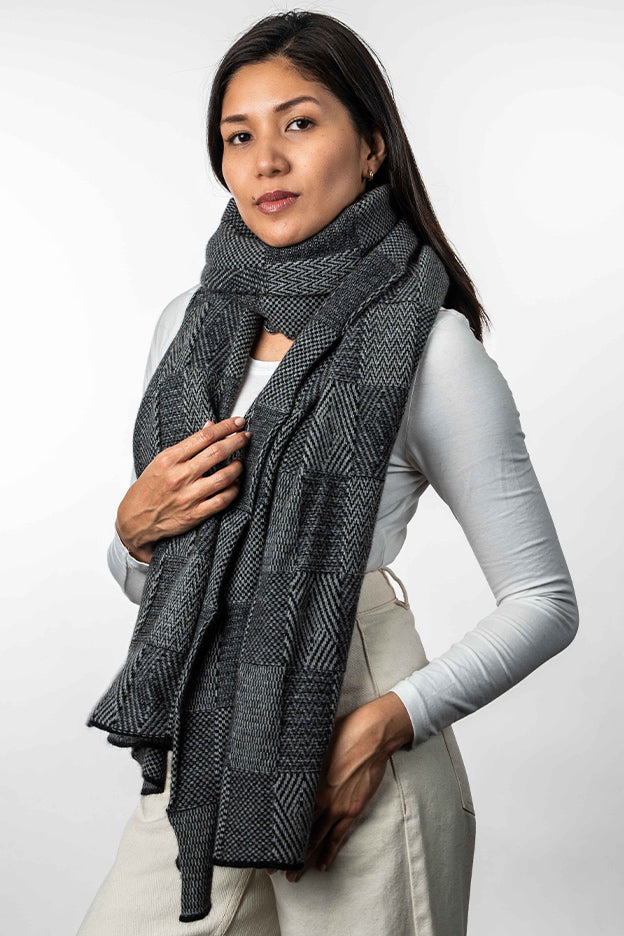 Jaquard Wrap